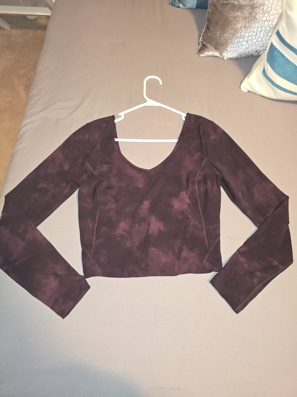 lululemon athletica LIKE NEW Plum-Pattern Long Sleeve Crop Top